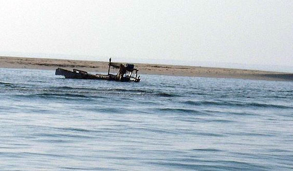 قارب - ارشيف