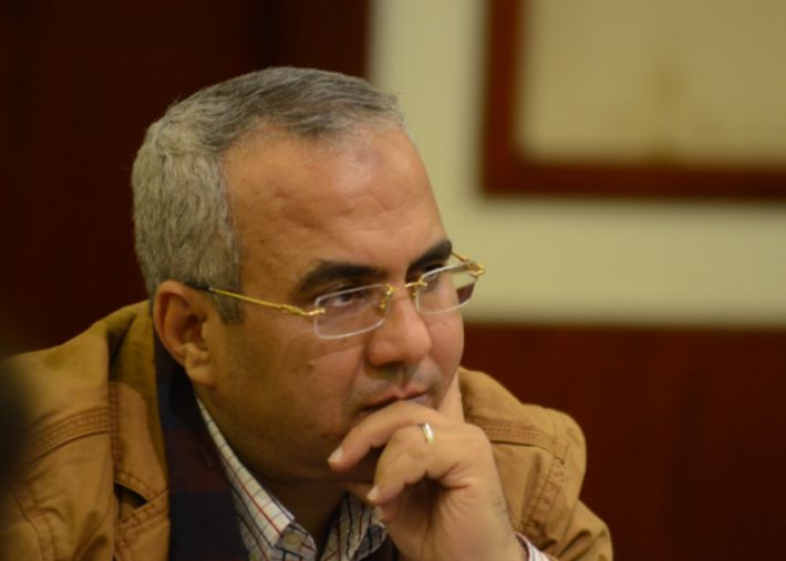 السـيسي لا يسدد فواتير 