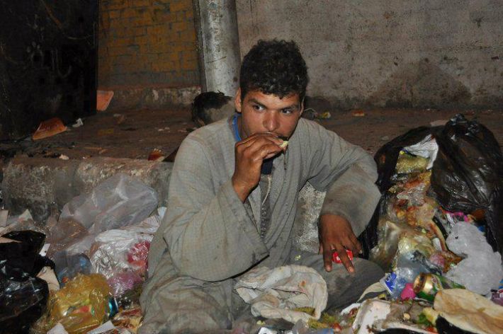 عزيزي الكادح.. هل صبحت على وطنك بجنيه؟ عزيزي الكادح.. هل صبحت على وطنك بجنيه؟