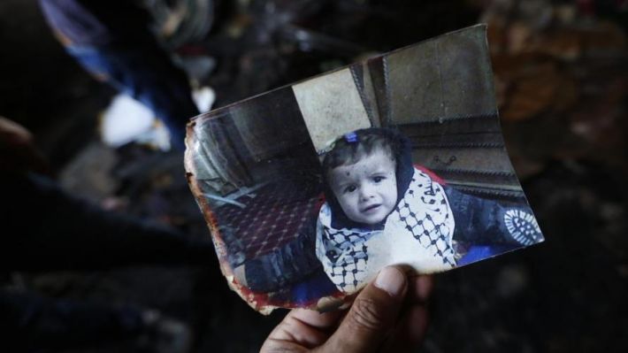 من قتل الرضيع الفلسطينى؟ من قتل الرضيع الفلسطينى؟