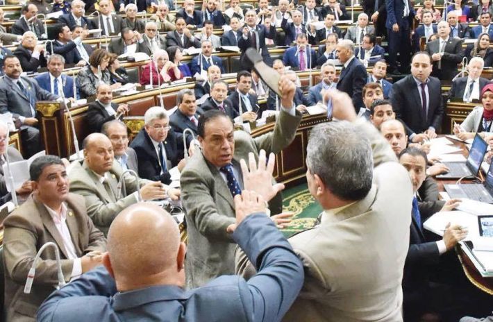 جزمة كمال.. ووجه عكاشة ! جزمة كمال.. ووجه عكاشة !