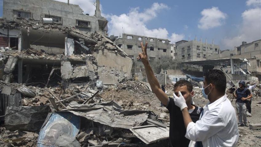 بالفيديو| سكان المناطق الحدودية بغزة.. حياة في وجه المدفع