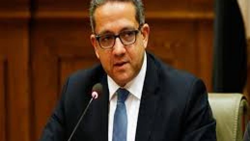 حقيقة عرض 17 قطعة أثرية مصرية للبيع بأحد المزادات الأمريكية