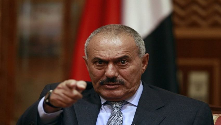 مصدر بمكتب نجل عبد الله صالح ينفي مغادرته إلى السويد