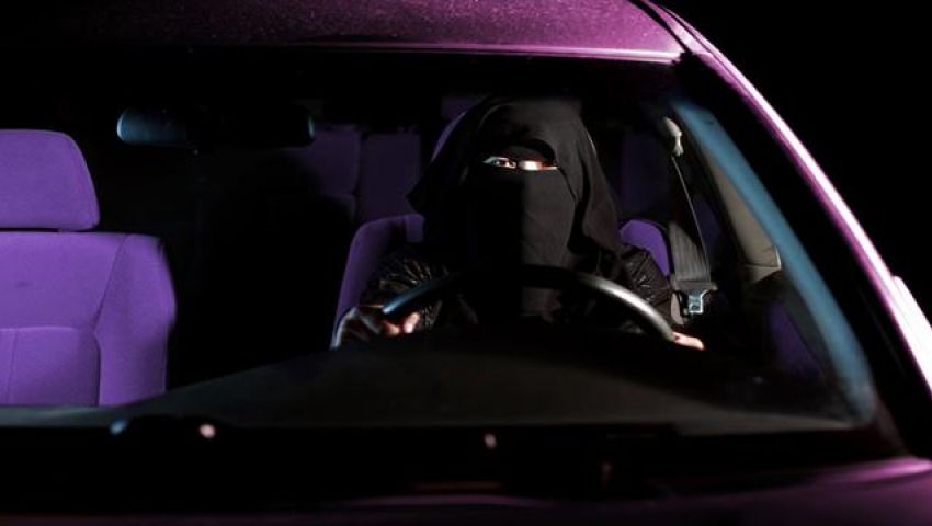 مجلس الشورى السعودي يرفض توصية قيادة المرأة للسيارة