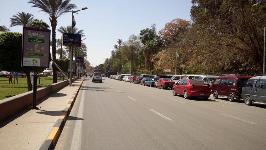 بالصور| انتظام حركة المرور بميدان النهضة تزامنًا مع احتفالات العيد القومي للجيزة