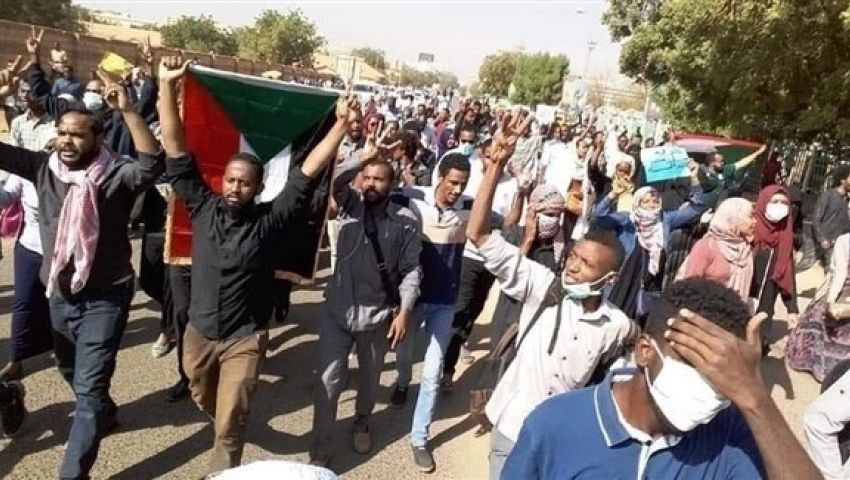 باستمرار الاعتصام..هل يستجيب الجيش السوداني لمطالب المتظاهرين؟