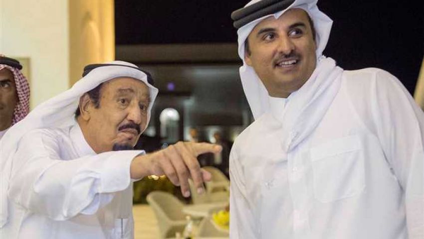 بلومبرج: دعوة قطر لقمة الخليج .. غصن زيتون لإنهاء النزاع