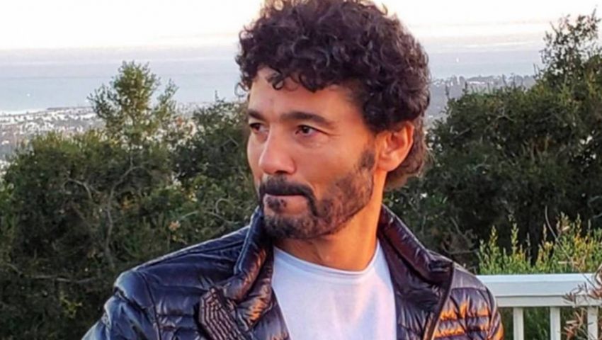 خاص..  تفاصيل الحالة الصحية للفنان خالد النبوي (فيديو)