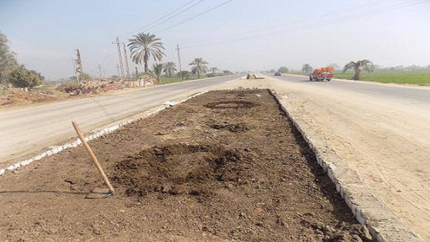 تخطيط وتجميل الطريق الدائري ببنى مزار بالمنيا