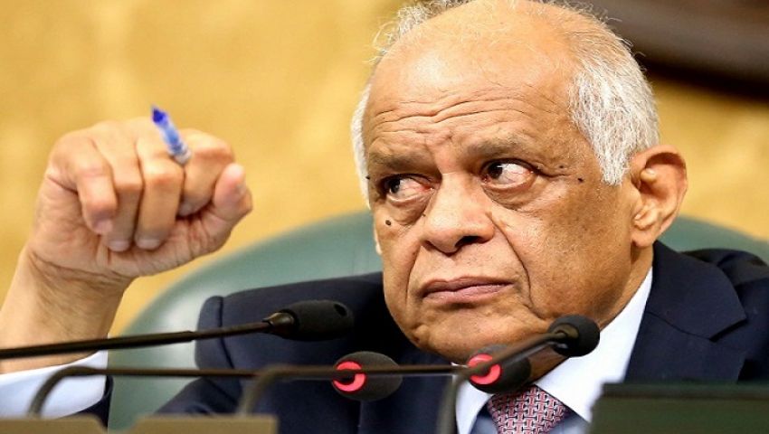 تساؤلات برلمانية عن 27 نائبًا دفعوا بـ«مصطفى موسى» لمنافسة السيسي