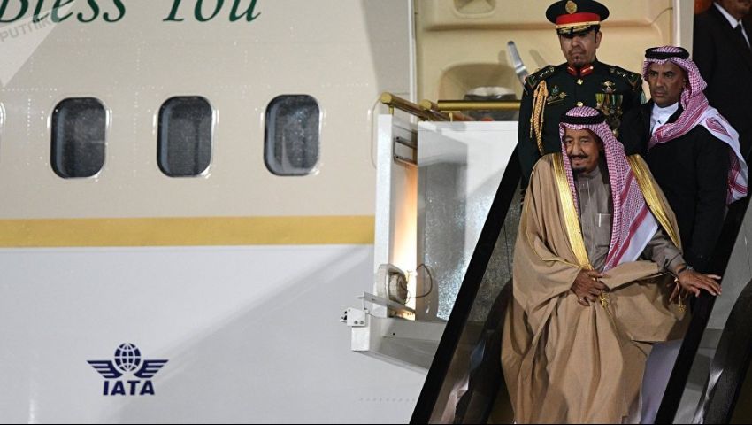 العاهل السعودي إلى المنامة.. ماذا تحمل زيارة الملك سلمان للبحرين؟