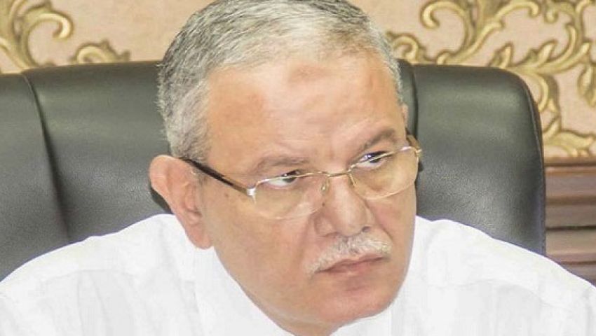 مكافأة 33 عاملًا لرفع مستوى النظافة بالمنيا