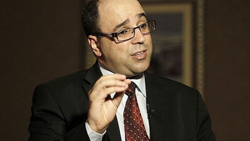 أنور مالك: تصريحات بشار الأسد عن تدمير سوريا تدينه كإرهابي