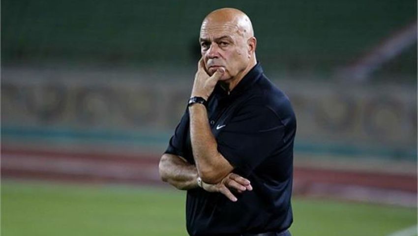 بعد التعادل مع نصر حسين داي.. سجال زملكاوي بـ «تويتر» حول بقاء «جروس»