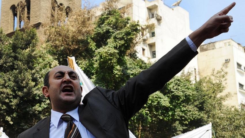 محامي خالد علي يكشف تفاصيل احتجازه ونقله لقسم الدقي
