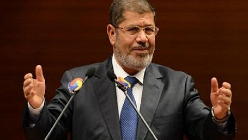 مرسي يرفض إنذار السيسي ويتمسك بالشرعية