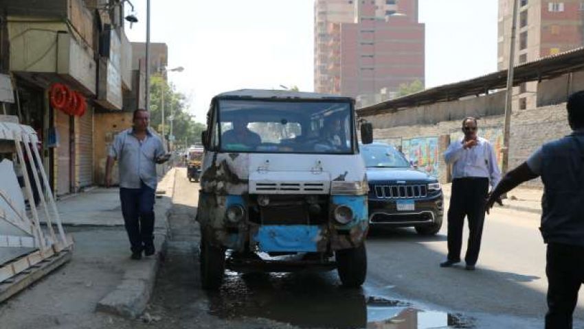 بالصور| حملات لضبط مخالفات السرفيس والمواقف العشوائية بالقاهرة