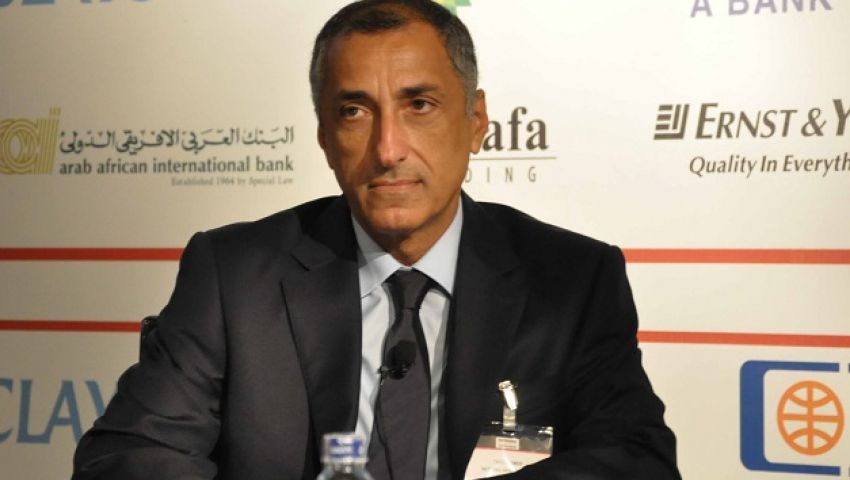 كواليس قرار «عامر» بتحديد مدة عمل الرؤساء التنفيذيين للبنوك