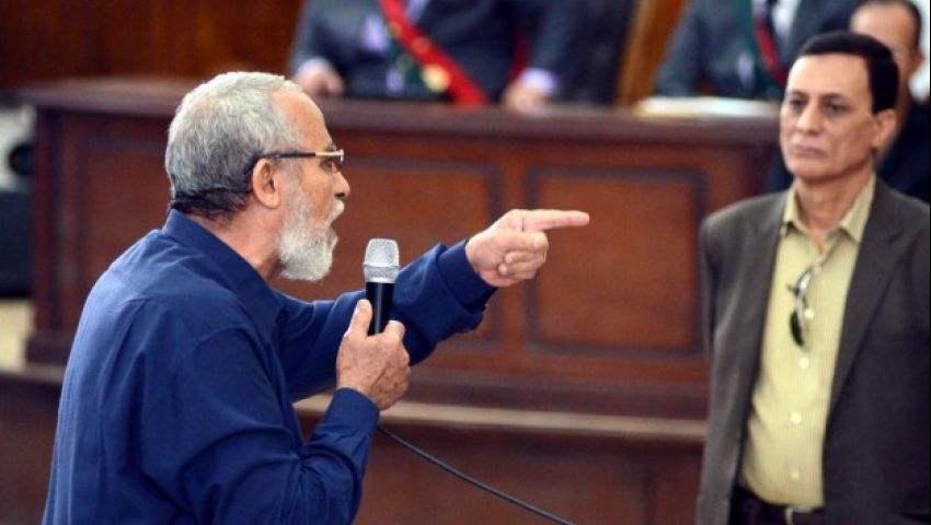 حصيلة أحكام بديع: إعدام و51 سنة سجنا و34 قضية قيد التحقيق