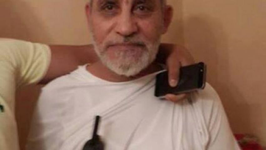 العوا يرسل اثنين من محاميه للدفاع عن بديع