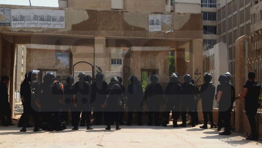 خبراء: الحرس الجامعي عودة لزمن مبارك