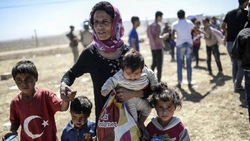 تواصل تدفق اللاجئين السوريين إلى تركيا
