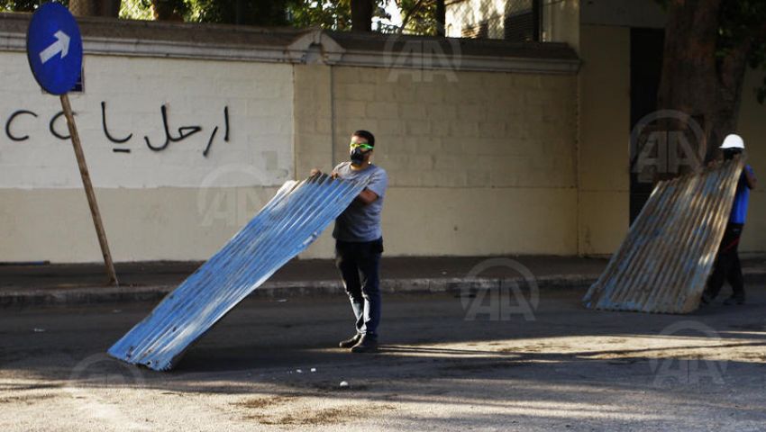 مؤيدو مرسي ومعارضوه يتبادلون الاتهامات عن اشتباكات التحرير