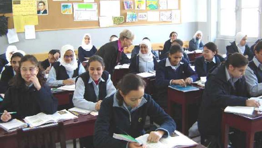 تأجيل تطبيق نظام الفصلين الدراسيين بالنسبة للمصريين في الخارج