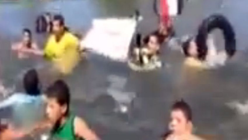 فيديو..  مسيرة نيلية للإخوان في أسيوط