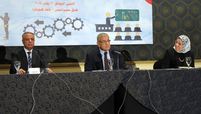 بالصور.. القوى العاملة تطرح خطة التدريب على العمل للقضاء على البطالة