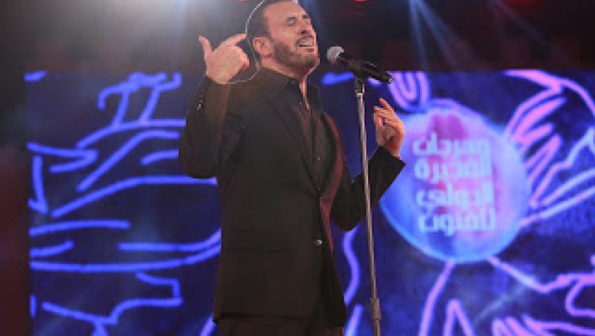 كاظم الساهر يختتم مهرجان الفجيرة للفنون 