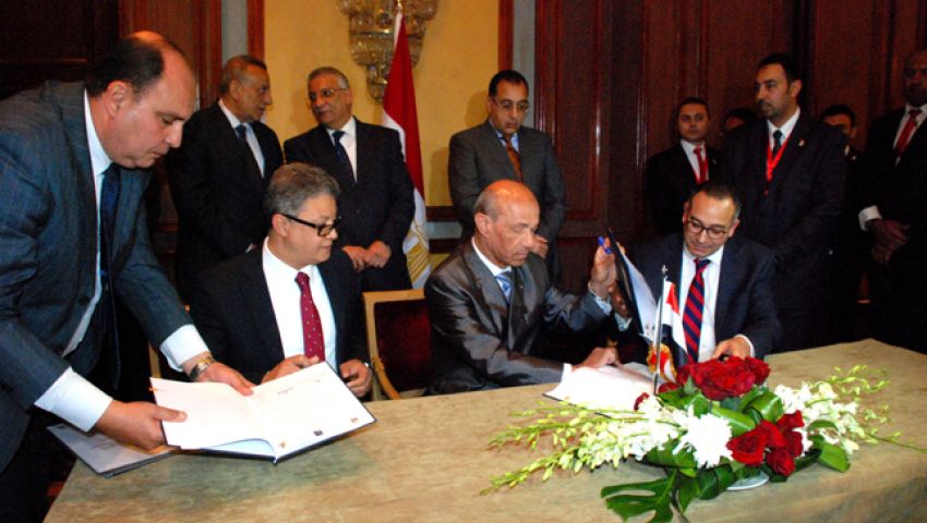 بالصور| القاهرة توقع بروتوكولي تعاون لتطوير العشوائيات