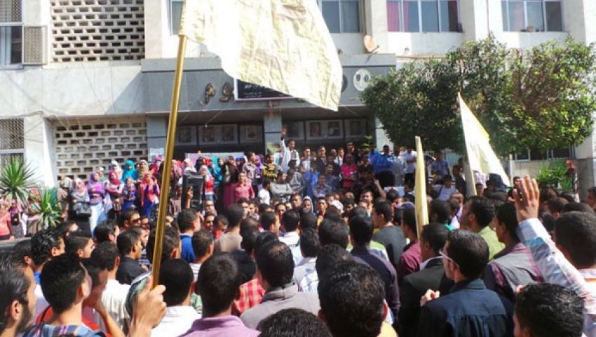طلاب ضد الانقلاب: فصل ثلاث طالبات بـأزهر بني سويف