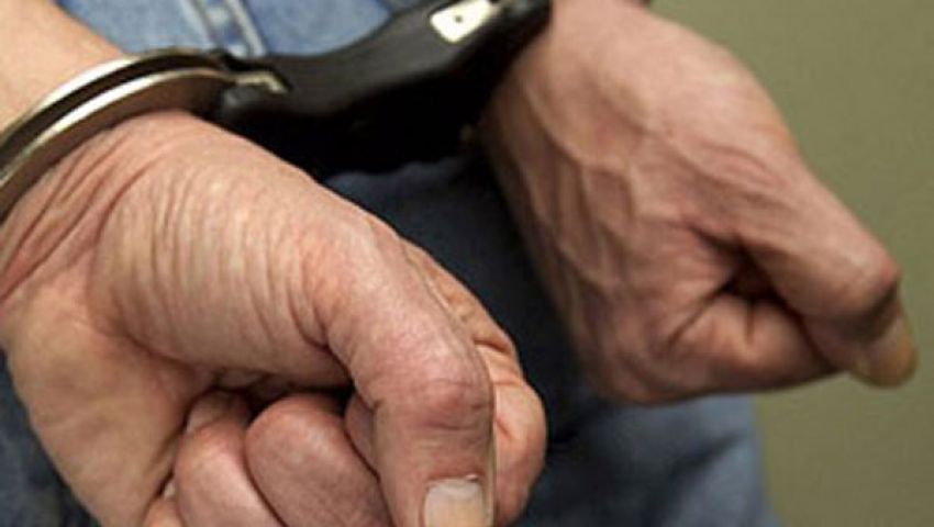 القبض على عاطل بحوزته 27 بندقية آلية بمطروح