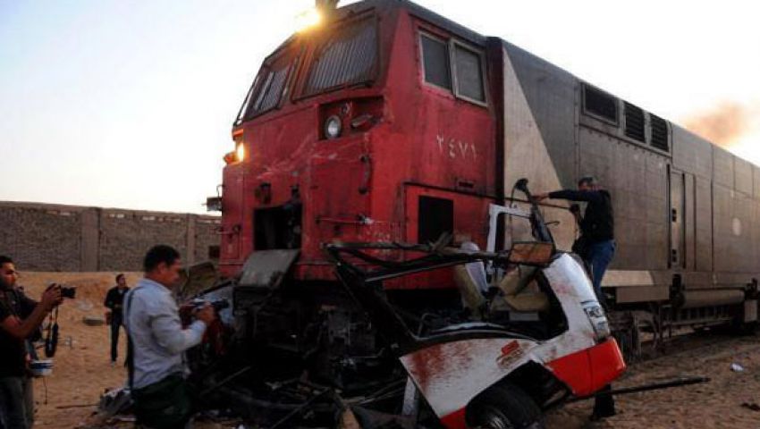 الوطن يطالب بمحاسبة المسؤولين عن حادث دهشور