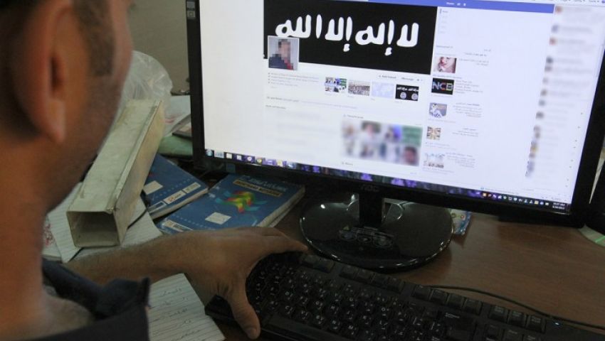  الفيس بوك ..وسيلة جديدة لتجنيد المجاهدين في أوروبا.