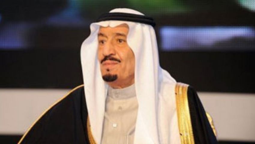 العاهل السعودي رفض أن تحرسه امرأة خلال عطلته بفرنسا 