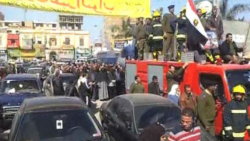 تشييع جثمان شرطي من مسقط رأسه ببني سويف