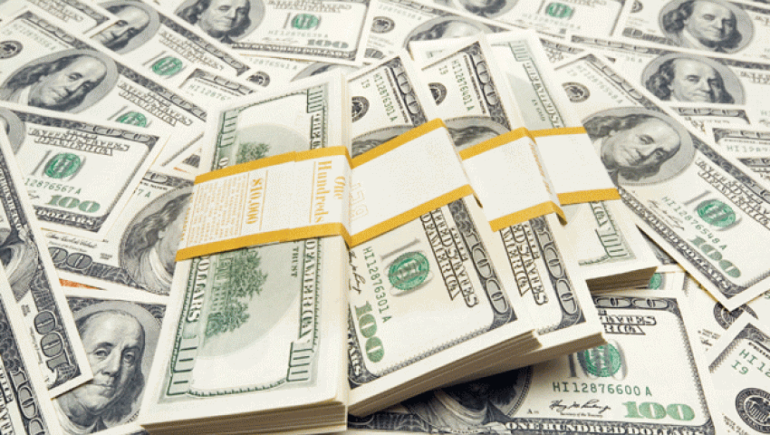 ارتفاع الاحتياطي الأجنبي يزلزل السوق السوداء للعملة