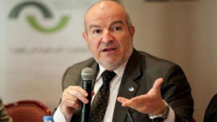 مستشار الرئيس: خير لـمرسي أن يموت واقفا كالأشجار