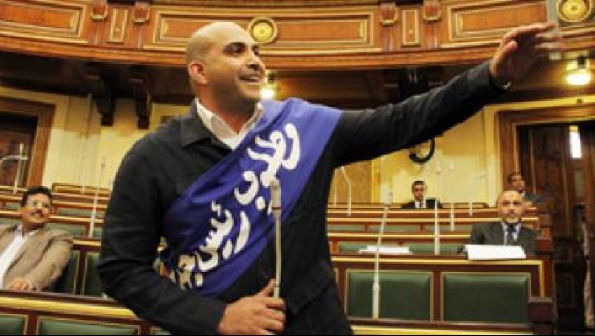 “ التيار المصري” يرفض بيان الجيش ويطالب مرسي بالإستقالة