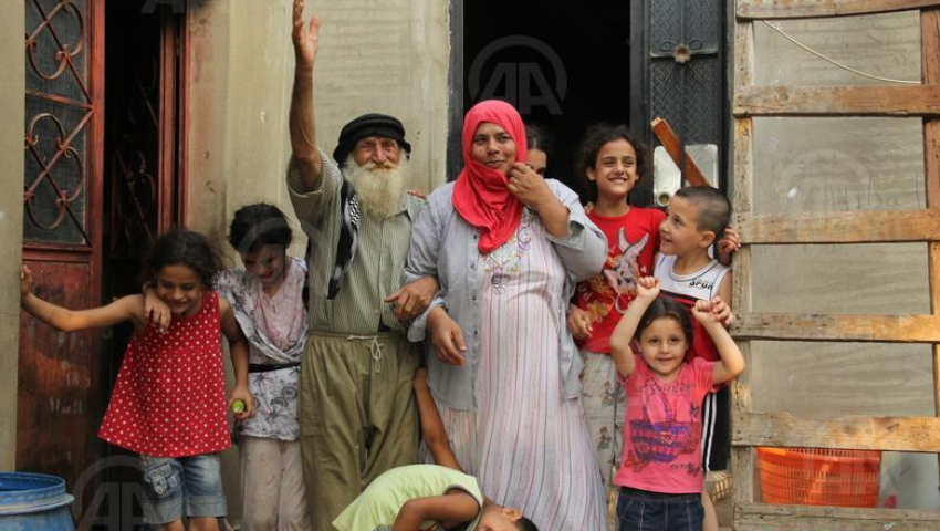 بعد 100 عام.. معمر لبنانى ينجب طفلاً