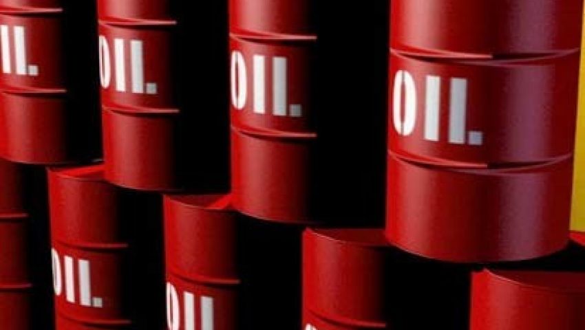 انخفاض أسعار النفط بعد انحسار المخاوف من تعطل الإمدادات 