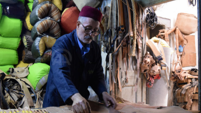 صناعة السروج بتونس.. حرفة تصارع الاندثار