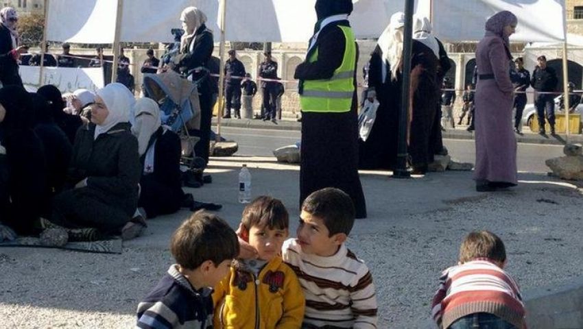 أوضاع السوريين تزداد صعوبة بسبب البرد والجوع