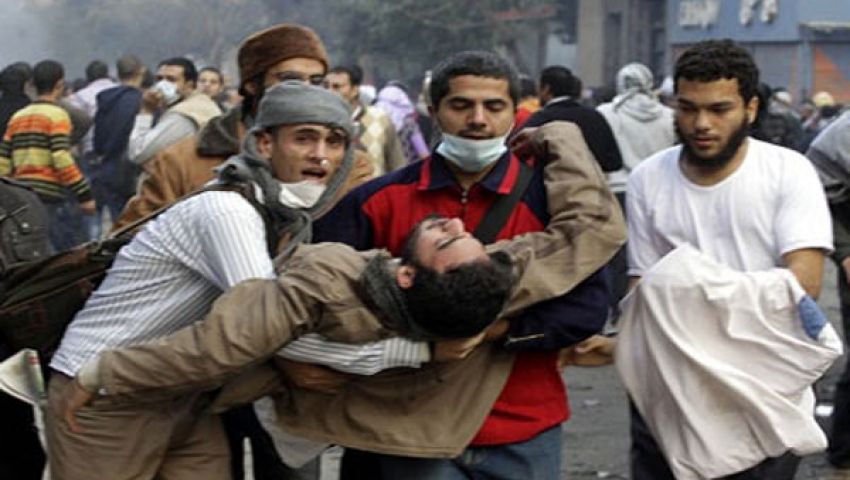 مستشفى المنيرة: استقبلنا حالة وفاة و13 مصابًا من معتصمي التحرير