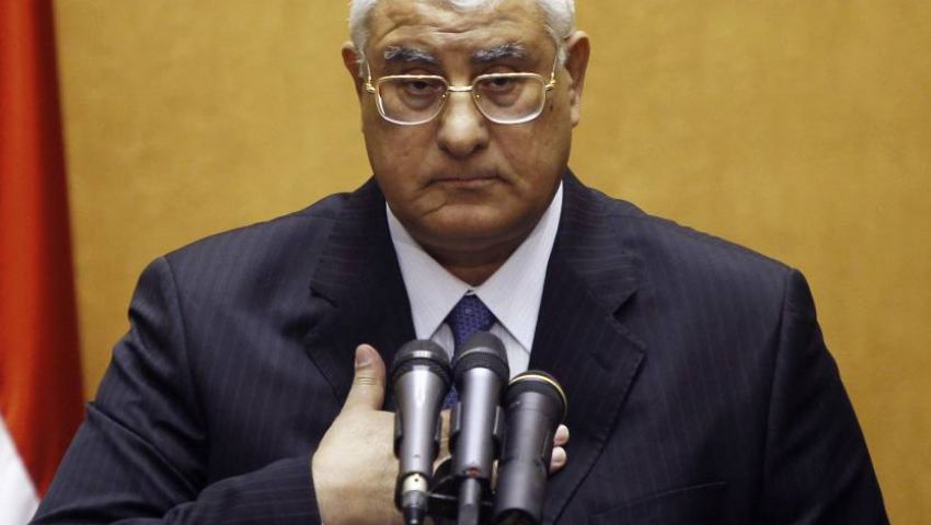 رئيس الحكومة الليبى ووزير الدفاع يصلان القاهرة للقاء منصور