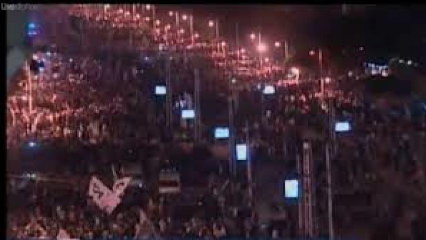 متظاهرو الاتحادية يرفضون حكومة جديدة وتعديل الدستور