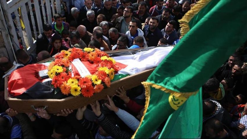 تشييع جثمان فلسطينية قتلتها شرطة الاحتلال بالقدس الشهر الماضي